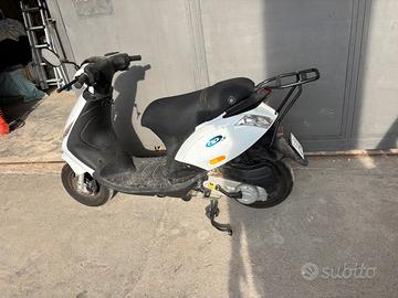 Piaggio Zip 50 4T