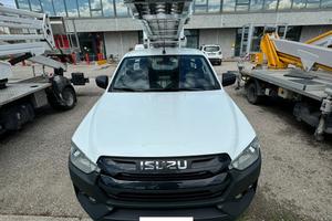 Elevatore Traslochi 25 mt su Pickup Isuzu pat.B