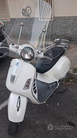 Vespa 300 Gts 