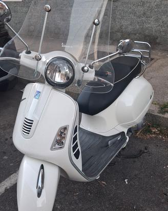 Vespa 300 Gts 