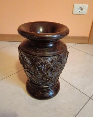 Vaso in legno