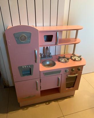 Cucina giocattolo rosa