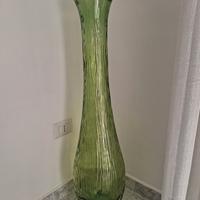 Vaso anfora in vetro verde