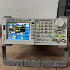 SIGLENT SDG1010 generatore di funzioni