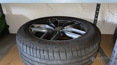 Cerchi con gomme