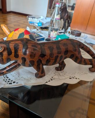 tigre in legno 