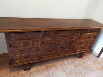 credenza madia in stile spagnolo