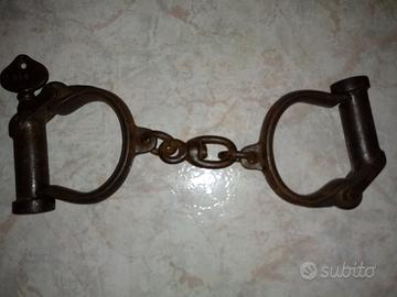 Manette antiche