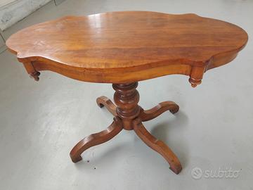 Tavolino antico
