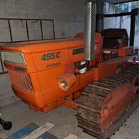 Trattore a cingoli Fiat con sollevatore e botte