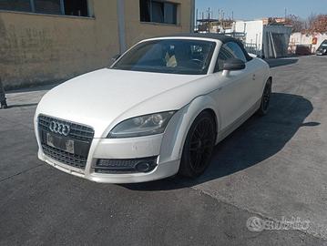 Audi TT cabrio 2.0 benzina BWA DSG per ricambi