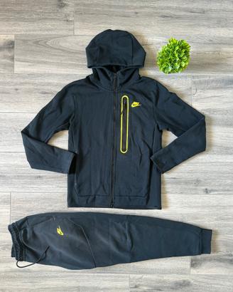 Tuta Nike tech