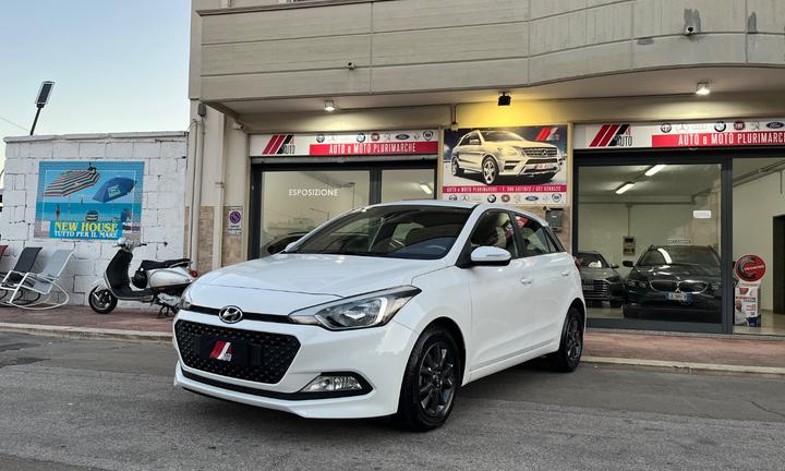 HYUNDAI i20 1.2 84 CV 5p. Comfort