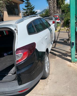 RENAULT MEGANE