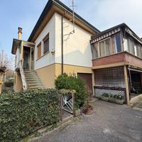 Casa singola con scoperto di proprietà a Carpenedo