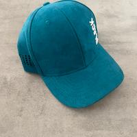 Cappellino verde regolabile Black