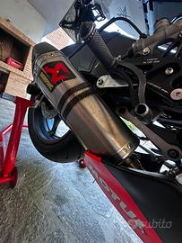 Scarico akrapovic yamaha r6