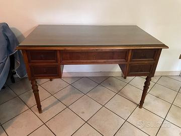 Scrivania in Legno Ravenna