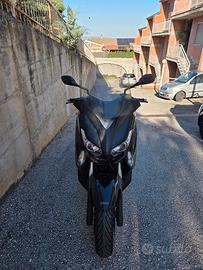 Yamaha Xmax 400