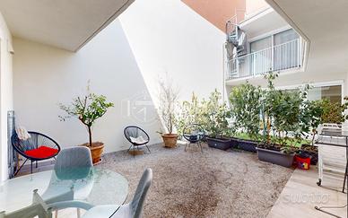 BILOCALE CON GIARDINO