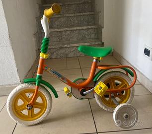 Bicicletta con rotelle