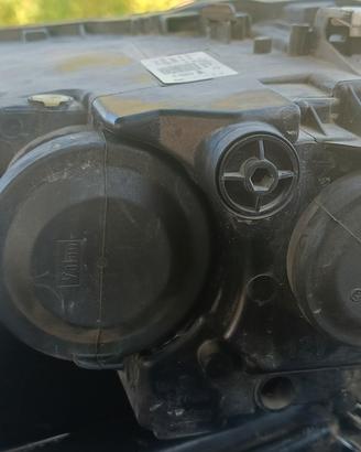 faro polo lato destro 