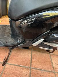 Honda sh 150i nero pari a nuovo