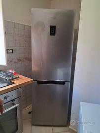 Frigorifero Samsung con Inverter