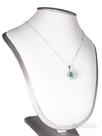 Collana fiore con smeraldo