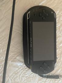 Sony PSP 1004 FAT Nera Perfettamente Funzionante