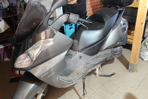 Aprilia atlantic 500