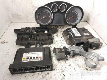 KIT CENTRALINA MOTORE OPEL Astra J S. Wagon 555794