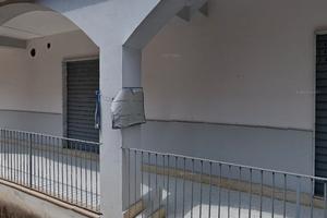 Negozi con bagno e antibagno