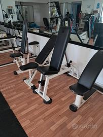 1 panca  reclibabile Air Machine