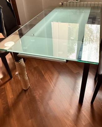 Tavolo calligaris cristallo e 4 sedie ecopelle