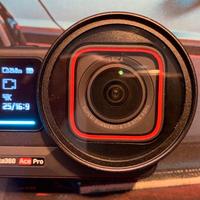 insta 360 Ace Pro con filtro UV e Mic Adapter