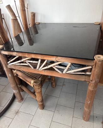 Tavolo esterno con sedie