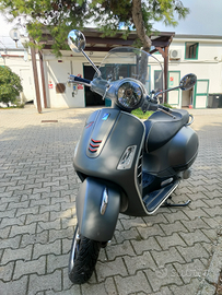 Vespa GTS 300 i.e. Super Sport 2015