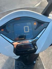 Honda SH 350 bianco km  9734 (originali)