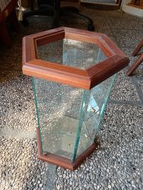 3,83,8 su 5 stelle(8)

Vetrinetta Espositiva 