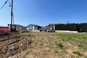 TER. RESIDENZIALE A CUREGGIO