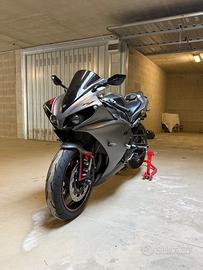 Yamaha YZF R1 - 2012