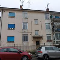 IN PICCOLA PALAZZINA: APPARTAMENTO TRICAMERE CO...