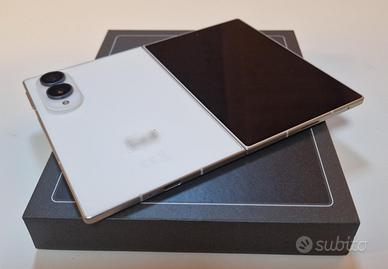 Samsung Galaxy Z fold8 256gb