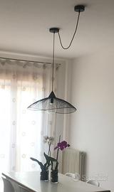 Lampadario Design Kasteli nero in metallo