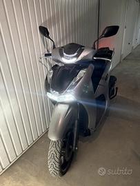 Honda SH 350 SPORT Modello 2024 Realizzo immediato