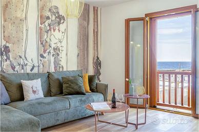 IL RIFUGIO SULLE MURA: Eleganza e Vista Mare nel C