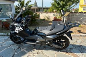 Yamaha-T MAX 500-Nero