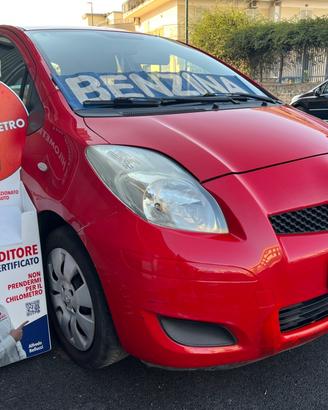 Toyota Yaris 1.0 Benzina Anno 2011