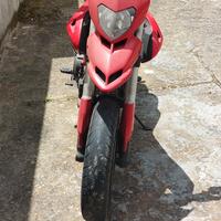 hypermotard 796 ducati 